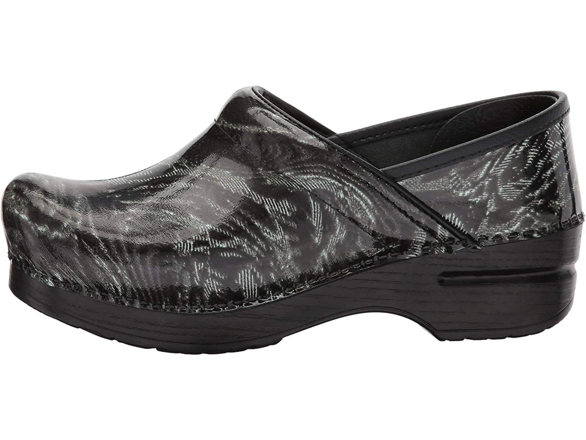 sun and moon dansko