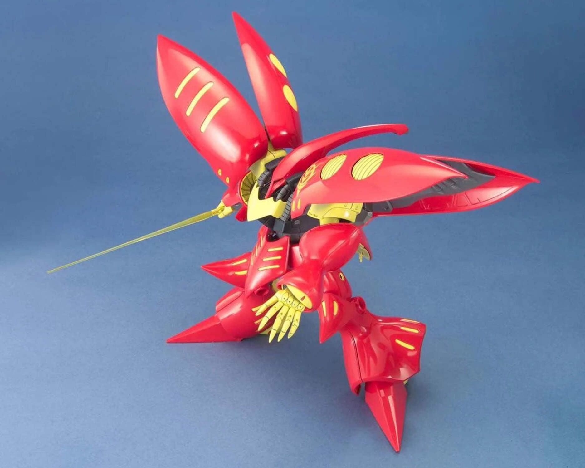 Bandai 1124122 1/100 MG Qubely "Red" Mobile Suit Gundam