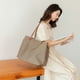 thumbnail image 4 of 2023 Nuevo bolso de mano para mujer, de alta calidad, informal, de nailon, de tela Oxford, bolso de mano para mujer, de gran capacidad, bolsos de hombro para compras para niñas, 4 of 5