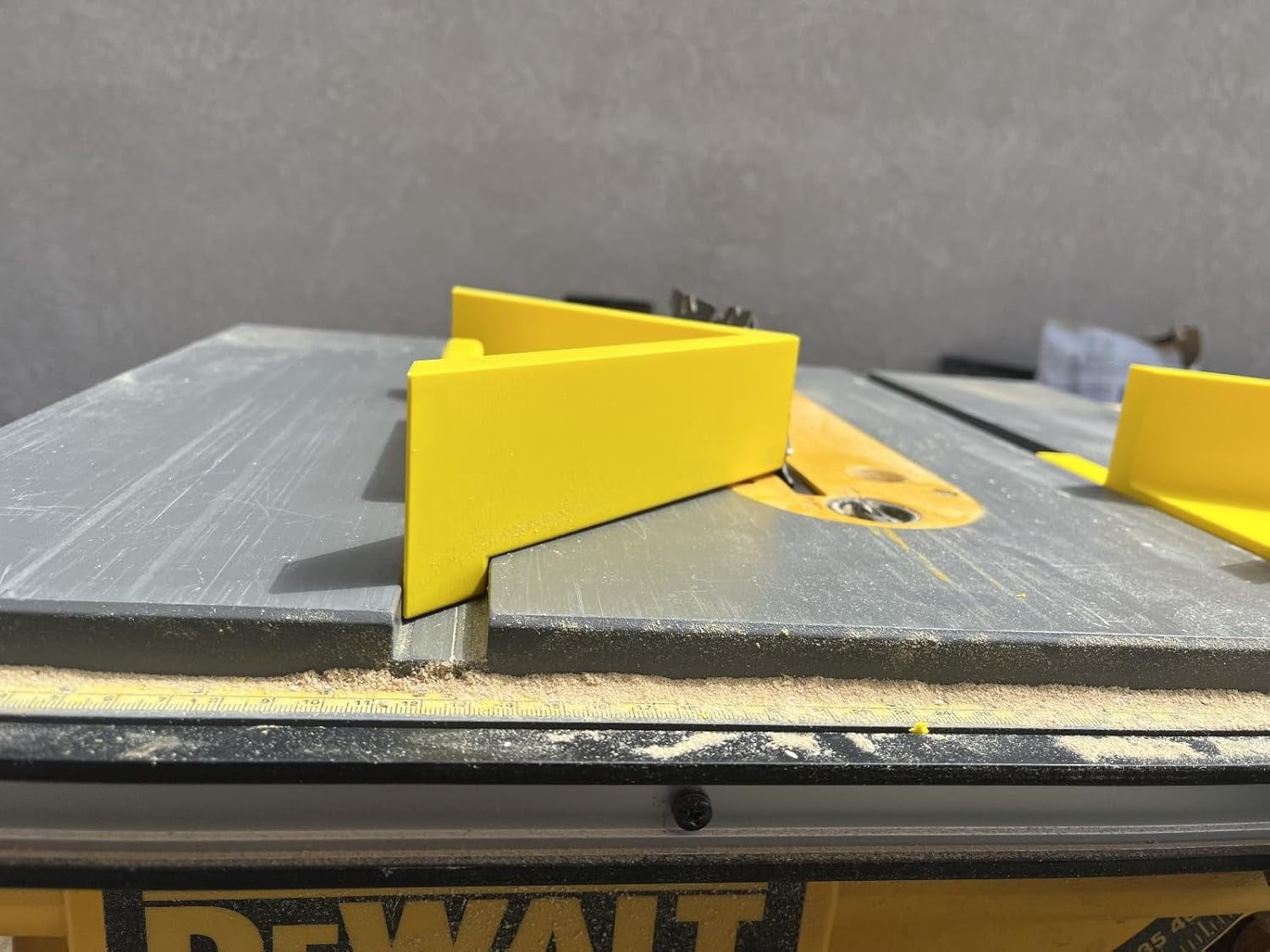 45° Miter Sled Jig Fixture with Push Handle for DeWalt DW745 Table Saw | Compatible with 3/8" x 3/4" Miter Slots | Snug Fit, Enhanced Safety & Accuracy (Yellow)