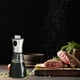 thumbnail image 4 of Rociador de Aceite para Cocina | Dispensador de Botella de Spray de Aceite de Oliva | Pulverizador Portátil de Cocina de Vidrio de 200ML | Mango Ergonómico | Diseño a Prueba de Fugas | Compatible, 4 of 8