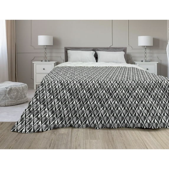 Abstract Down Alternative Comforter, Minimal Geometric Spiralling Circles Monochrome Linked Rings Round Illustration, Microfiber Quilt for All Season, 5 Sizes, Pearl Grey, by Ambesonne