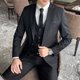thumbnail image 1 of Conjunto de tres piezas de color sólido clásico para las cuatro estaciones, traje de boda, chaleco y pantalones, moda de negocios, guapo e informal, 1 of 5