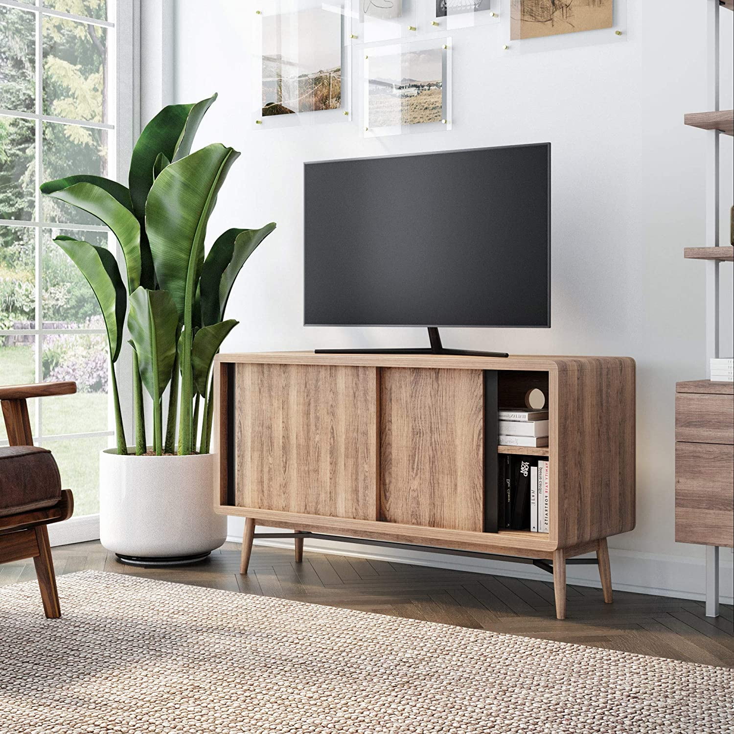 Entertainment unit sliding doors deals