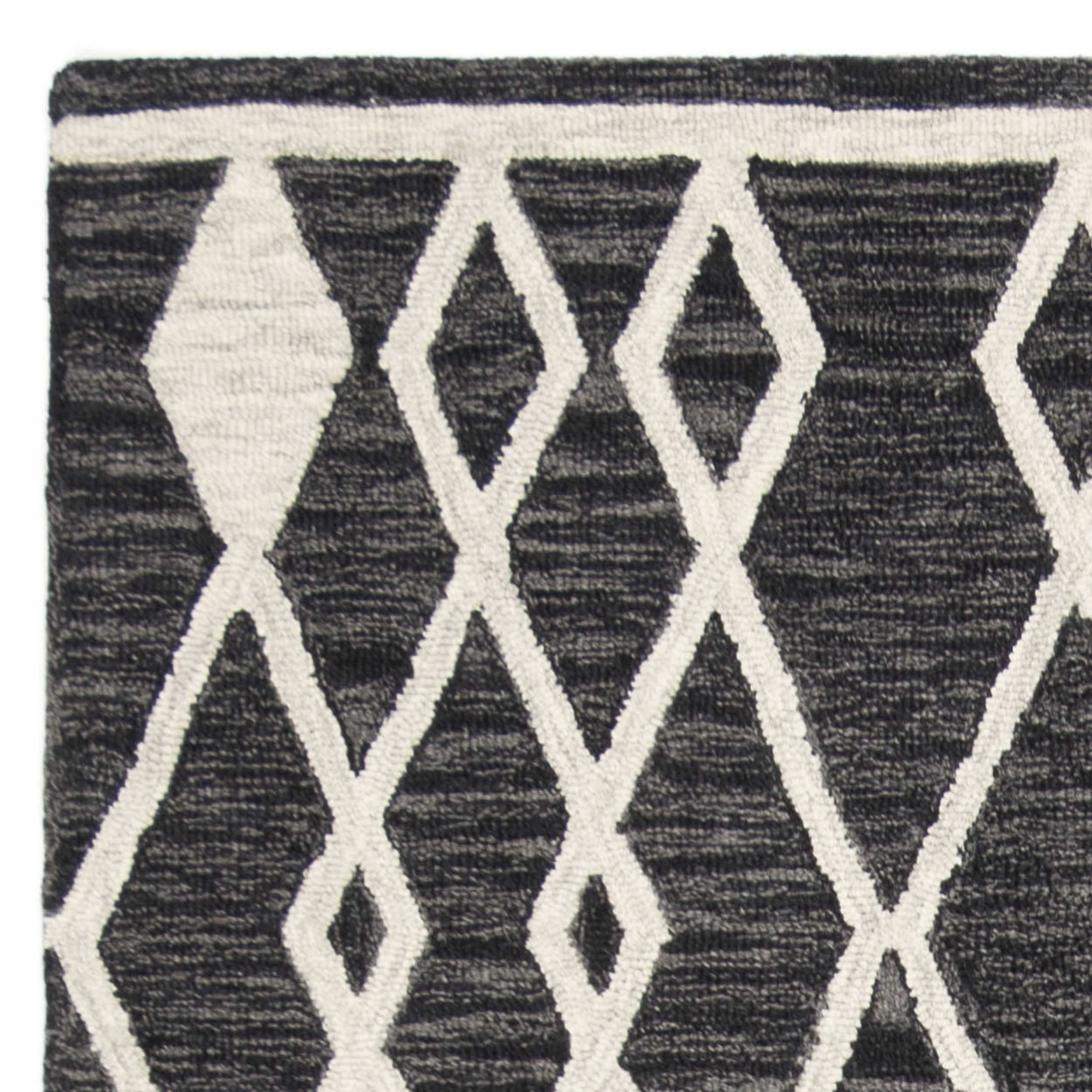 SAFAVIEH Micro-Loop Donella Geometric Aztec Wool Area Rug, Charcoal/Ivory, 5' x 8'