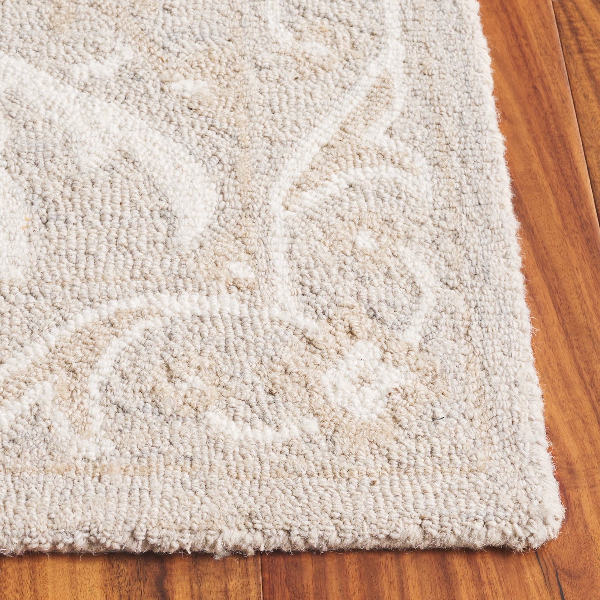 SAFAVIEH Blossom Donella Floral Area Rug, Silver/Ivory, 6' x 9'