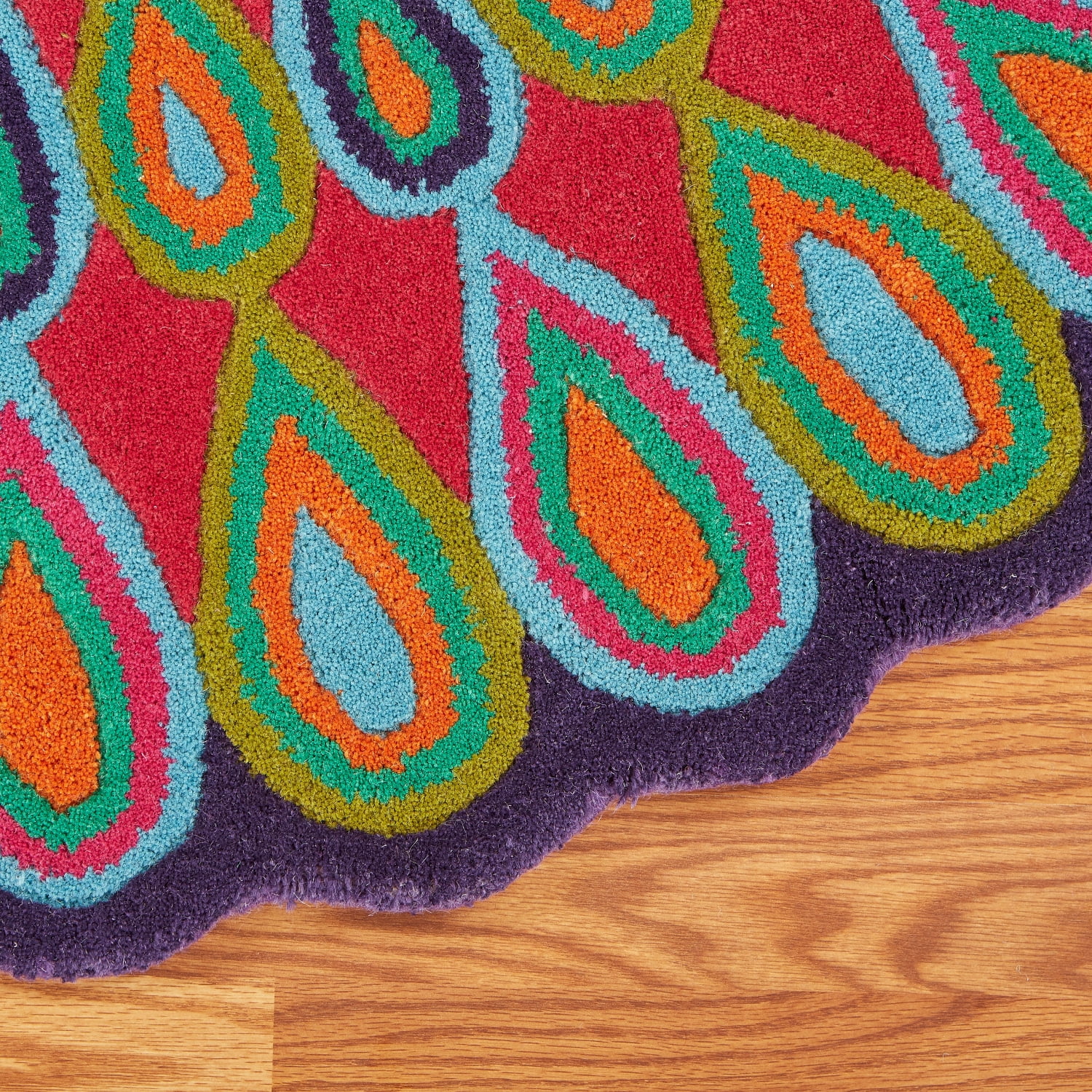 LR Home Wren 5' Round Pink Peacock Medallion Indoor Area Rug