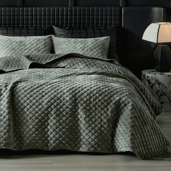 Say Yes Bedding Zera Green Reversible Velvet Coverlet Set, Octagon Pattern Lightweight Quilt Bedspread, King Size, 3-Piece