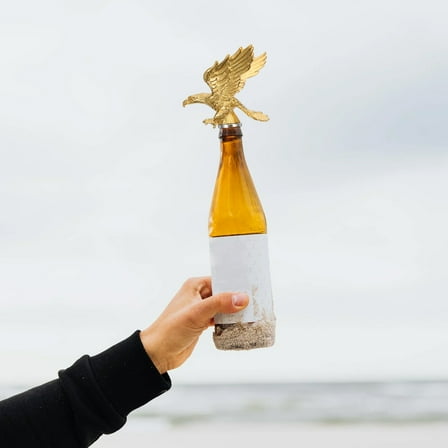 IBASETOY 1Pc Aesthetic Eagle Shaped Wine Stopper for Drinking with Friends Golden