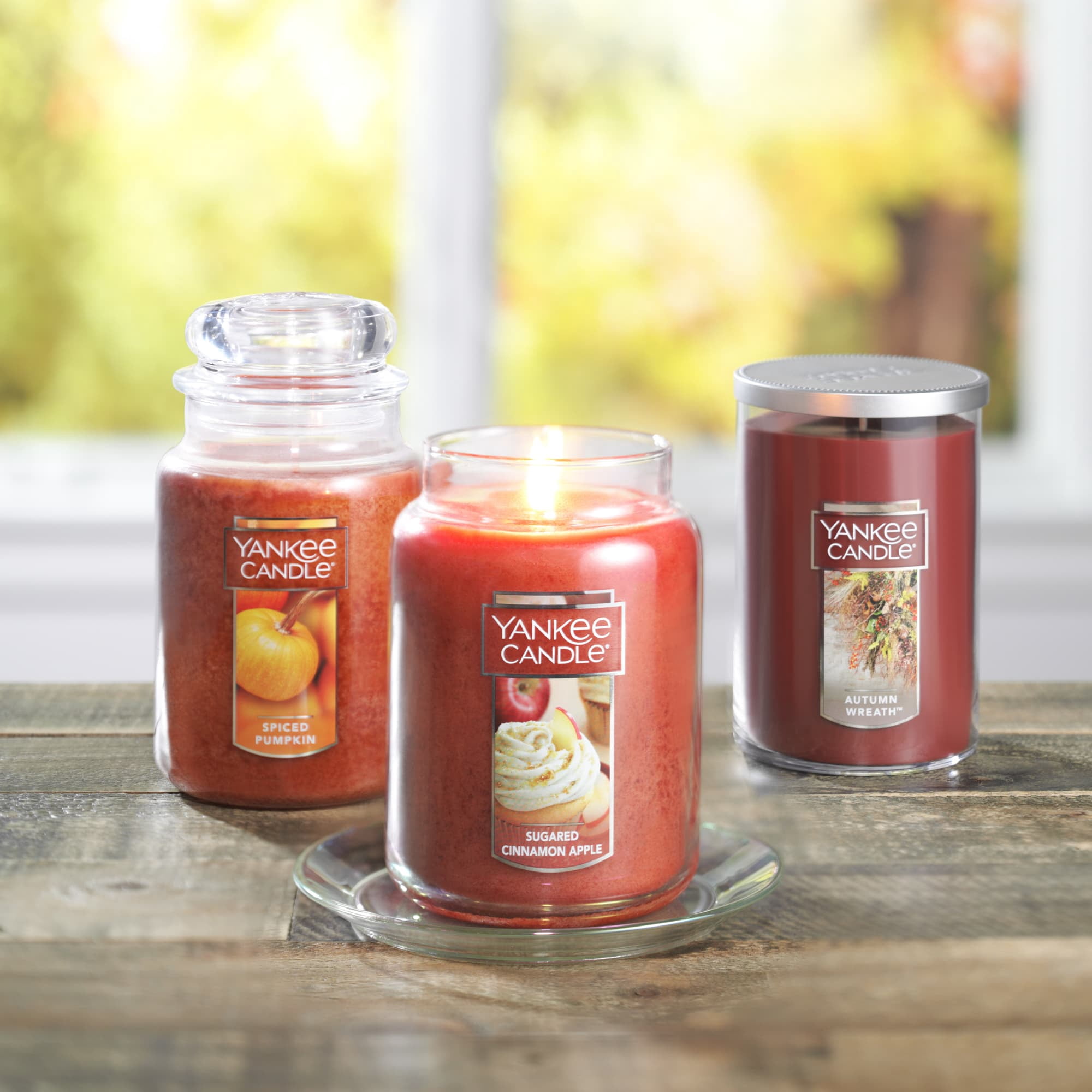 Yankee Candle Sugared Cinnamon Apple Original Large Scented Jar Candle, 22 oz