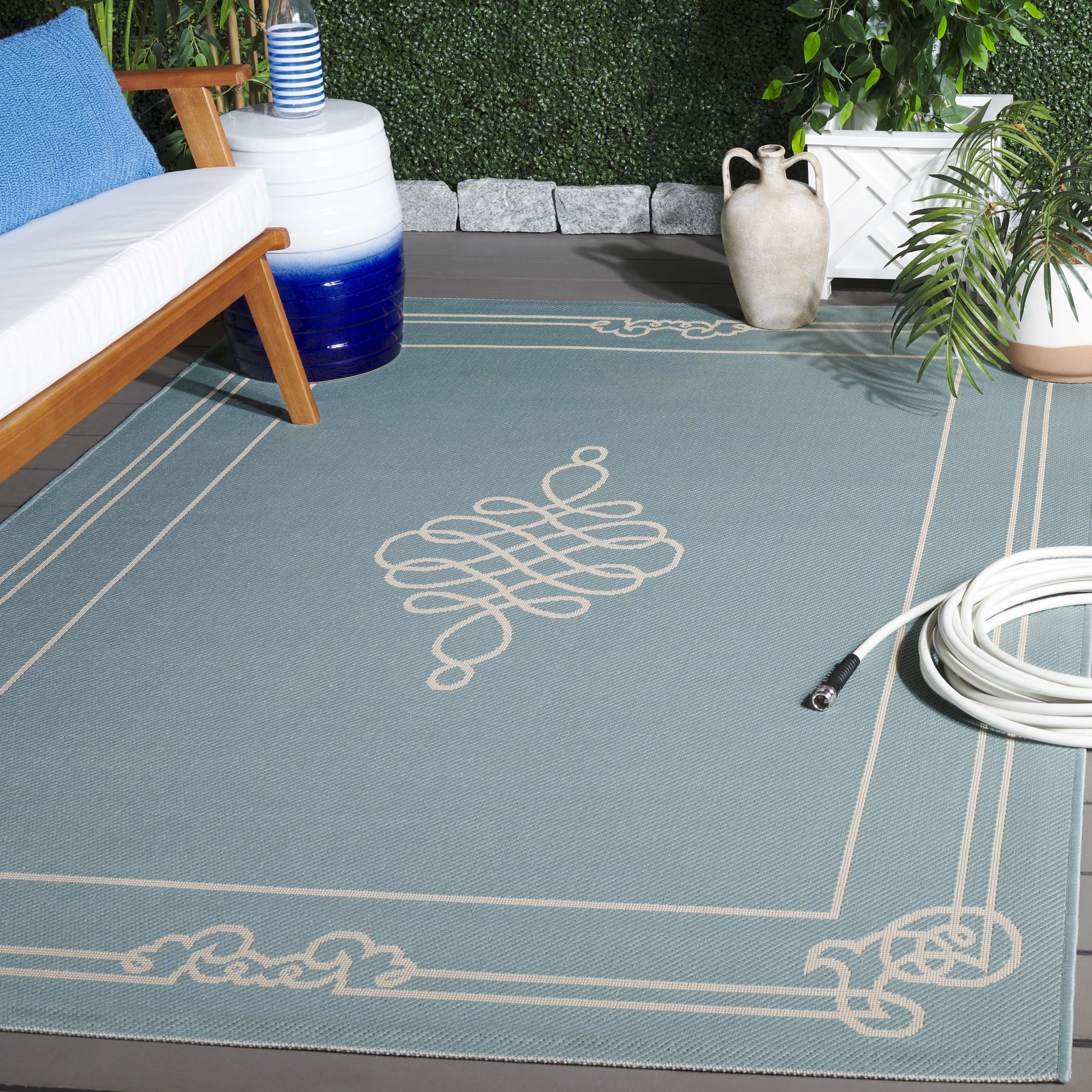 Safavieh Courtyard Andy Medallion Indoor/Outdoor Area Rug, Aqua/Cream, 5'3" x 7'7"