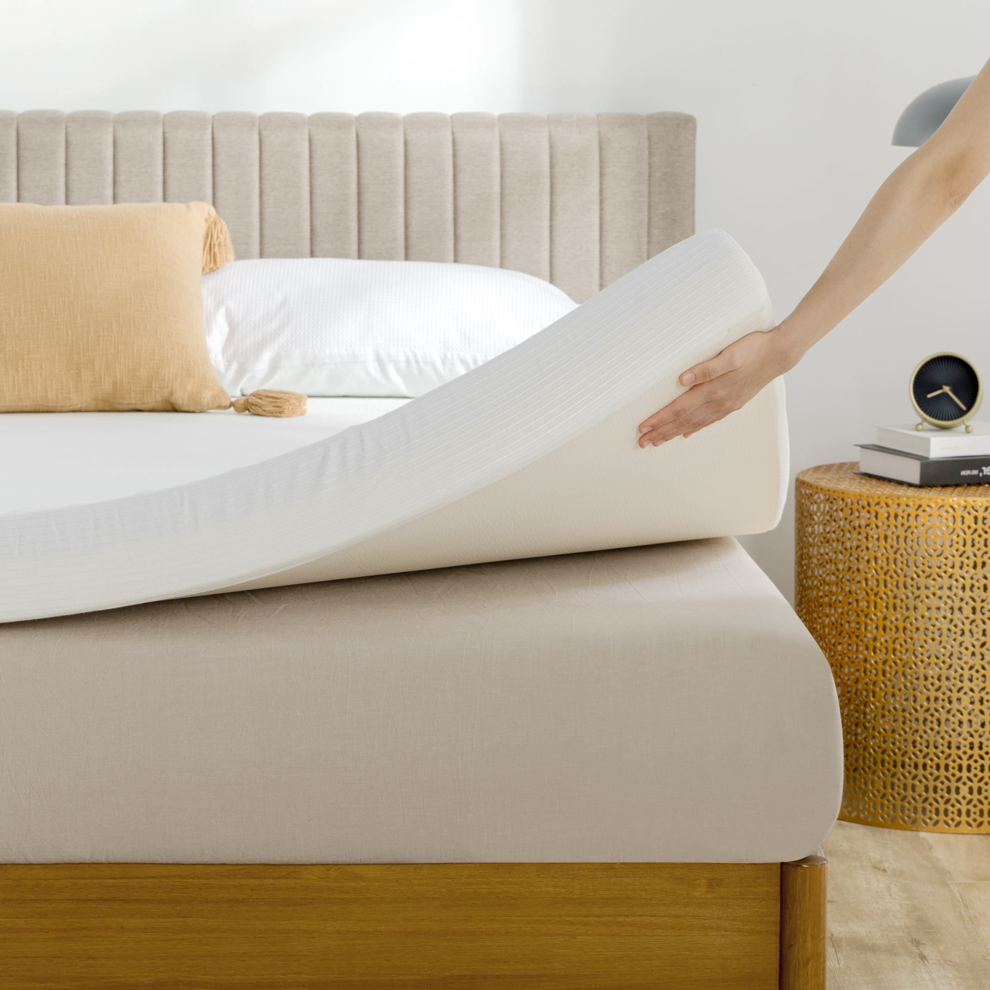 Zinus Spa Sensations 4-Inch Memory Foam Mattress Topper, Queen photo 2