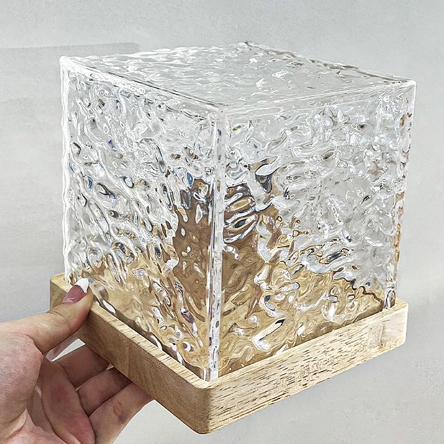 Lámpara de mesa con efecto de agua, luz nocturna USB, lámpara de escritorio LED romántica, cambio de color de la luz, accesorio de foto remoto de 16 colores Fernando lámpara de noche
