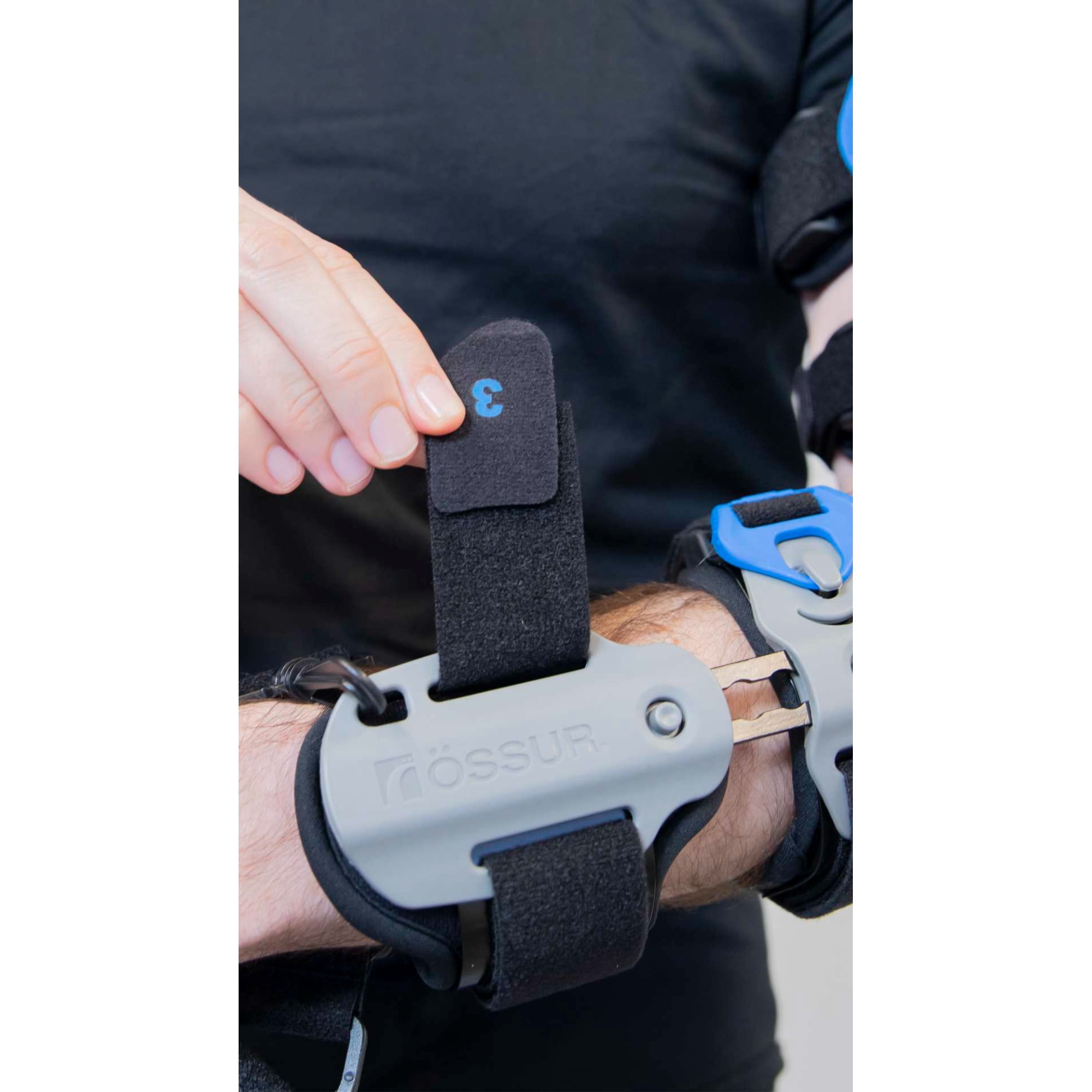 Rebound One Size D-Ring / Hook and Loop Strap Closure Post-Op Elbow Brace Single Patient Use