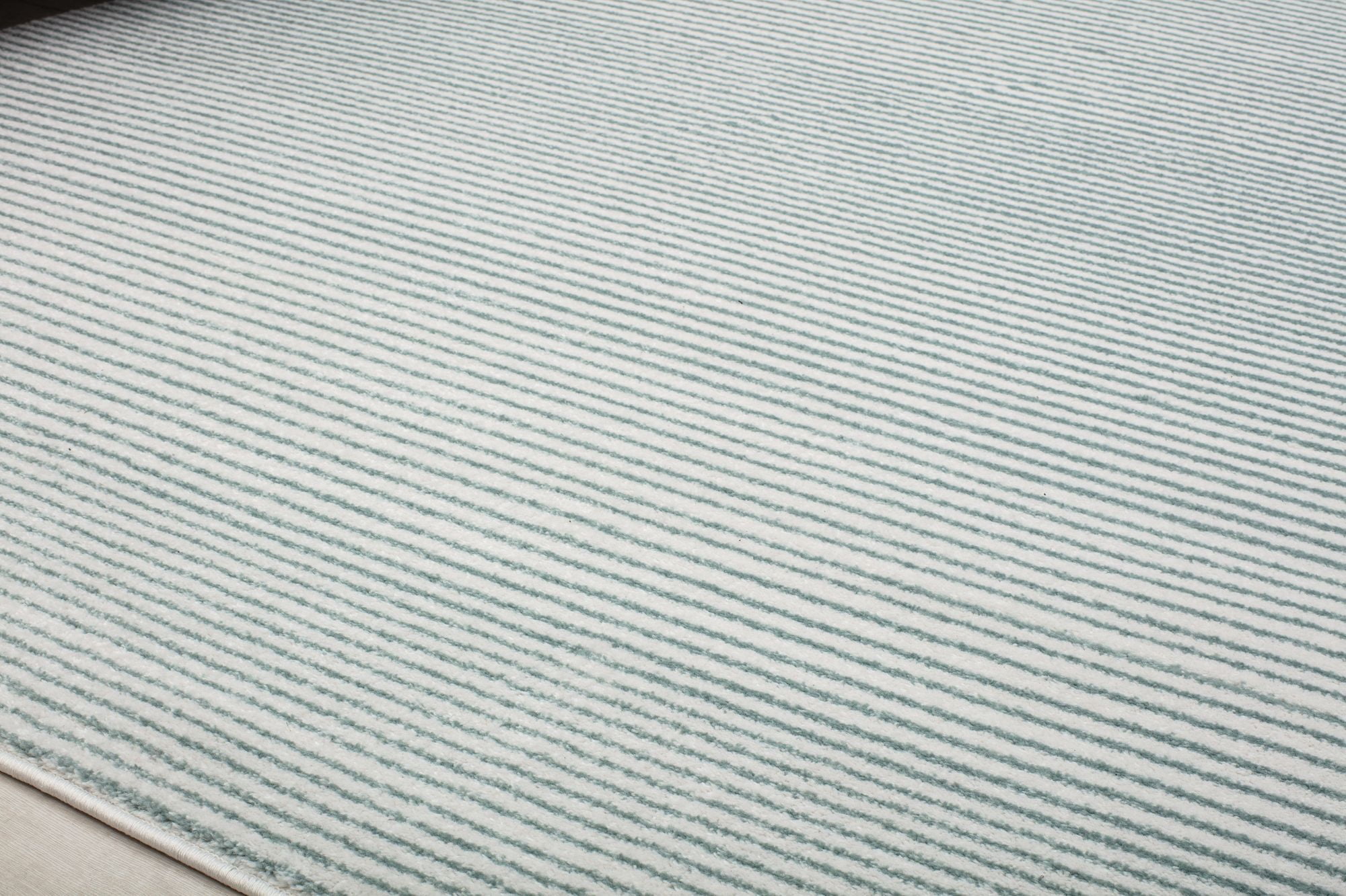 Isaac Mizrahi Jaxon CM20A Peppermint Pinstripes Geometric Contemporary light blue Area Rug, 2'6" x 8'
