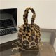 thumbnail image 4 of Bolso de hombro Cubo para Mujer Wdftyju de felpa con correa Desmontable, 4 of 6