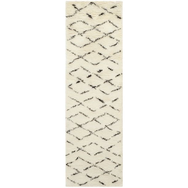 Safavieh Casablanca Shag Arturas Geometric Fringe Area Rug or Runner