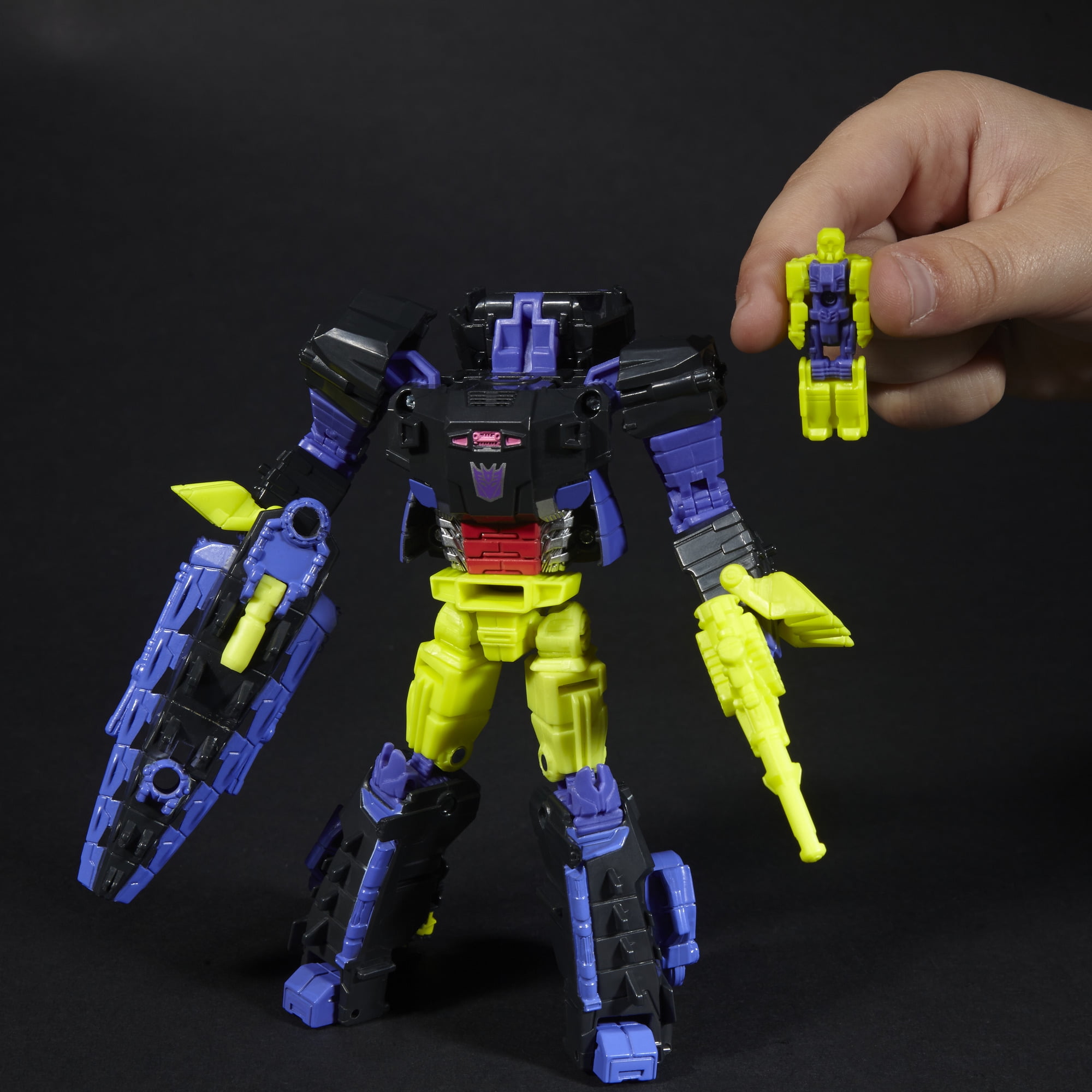 Transformers Generations Titans Return Decepticon Krok and Gatorface