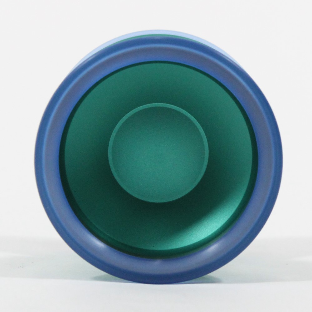 Unparalleled Distortion Yo-Yo - Tri-Material - Daniel Kim Signature YoYo (Green with Dark Blue PC and Rose Gold SS)