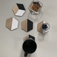 thumbnail image 3 of Portavasos de madera hexágonos Kanija Pintados a mano, 3 of 4