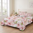 thumbnail image 2 of Queen Quilt Set 90''x96'', Pink Flowers Lightweight Bedspread Coverlet Set with 2 Pillow Shams, Watercolor Spring Botanical Floral Leaves Breathable All Season Quilt Bedding for Bedroom/Guest Room, 2 of 9