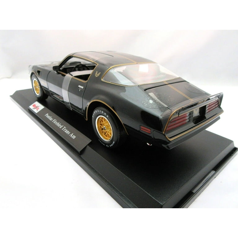 Pontiac Firebird Trans Am Black & Gold 1:18 Metal Die Cast