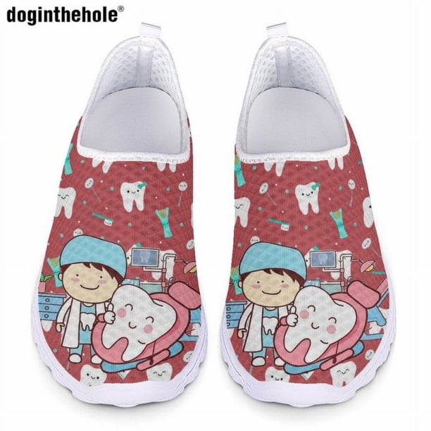Nuestras zapatillas para correr están hechas de material EVA de alta calidad como suela. Adopta el diseño de malla superior, que puede ampliar las características agradables para la piel y transpirabl