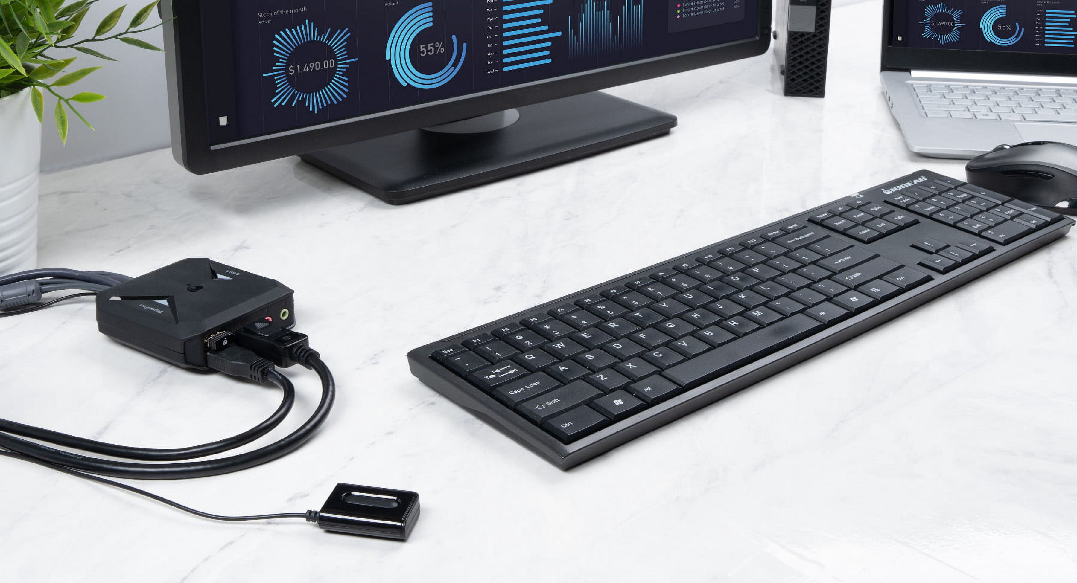 IOGEAR 2-Port 4K Hybrid KVM Switch with DisplayPort, USB-C and Audio - GCS82DPC