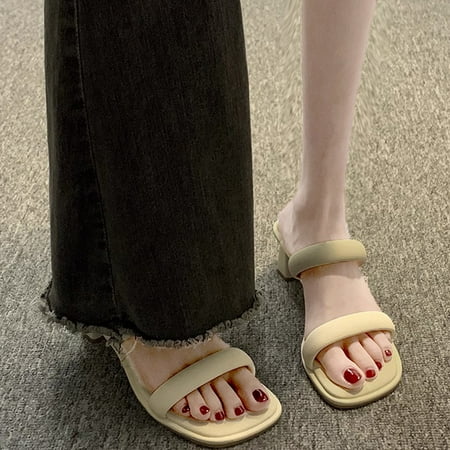 

High-heeled sandals and slippers for women‘s outerwear summer new high-end sense one-word French square heel thick heel sandals
