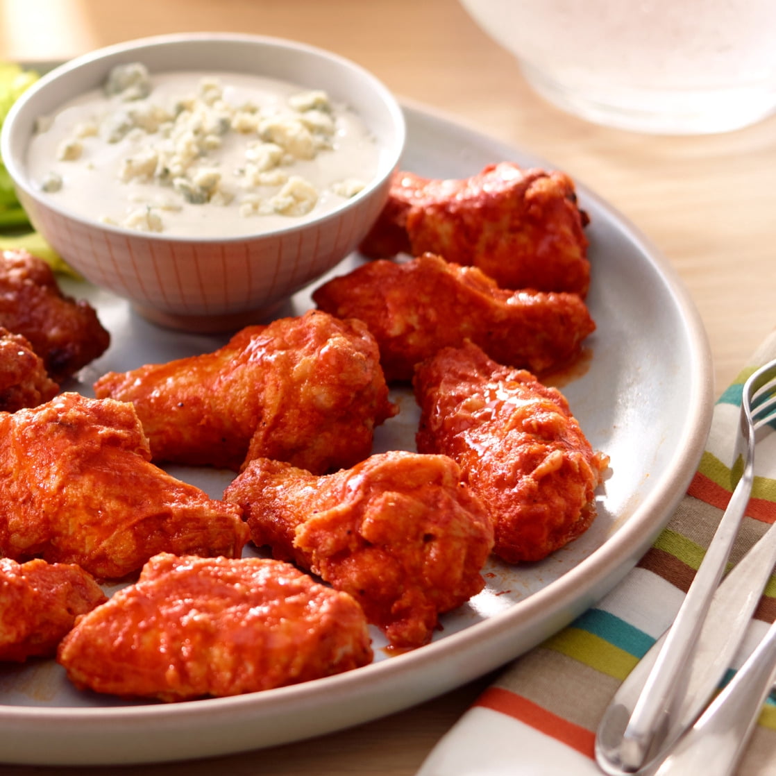 Foster Farms Hot 'N Spicy Chicken Wings, 22 oz (Frozen)
