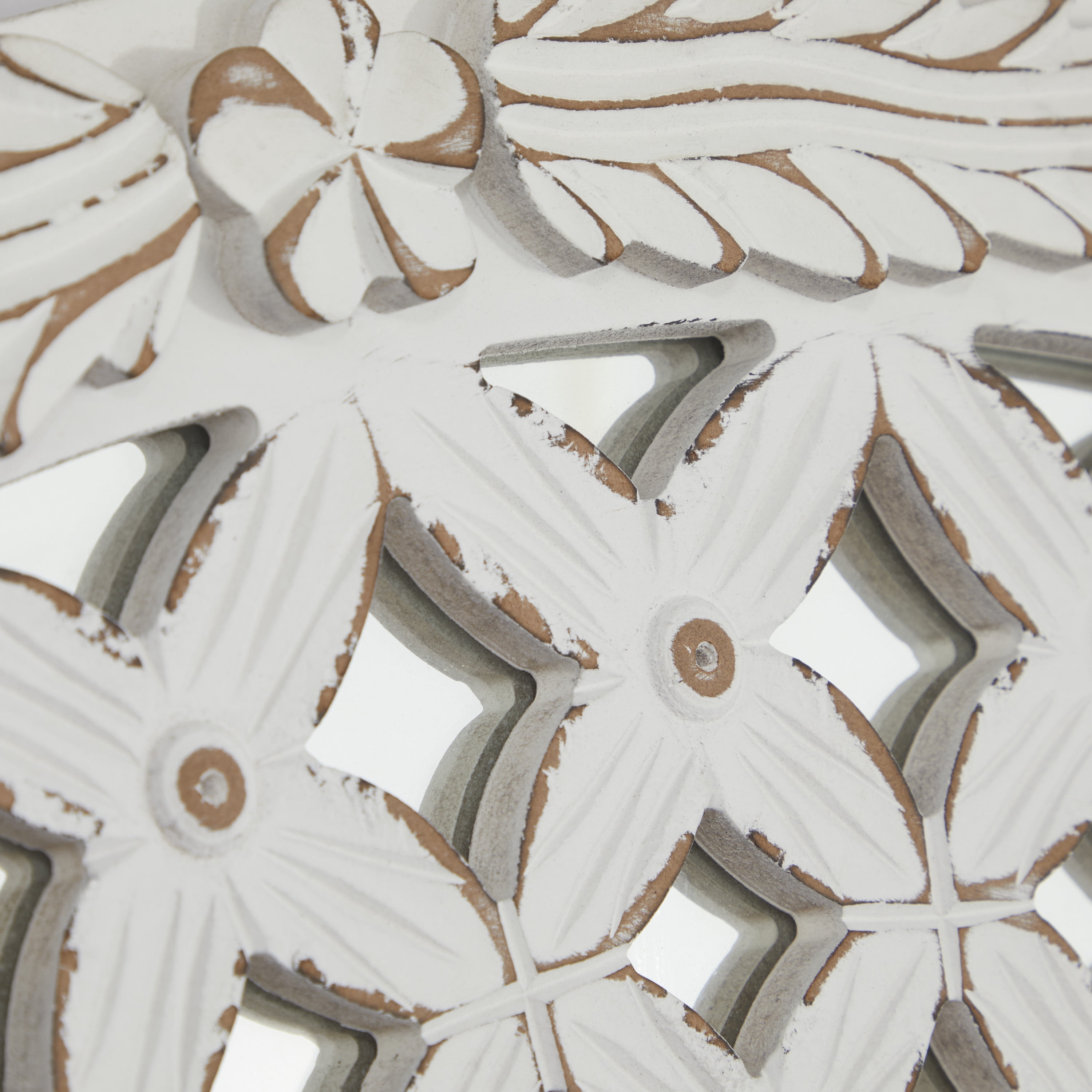 DecMode White Wooden Handmade Medallion Geometric Wall Decor