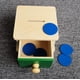 thumbnail image 3 of Caja de monedas infantil Montessori Juguetes Montessori de aprendizaje preescolar para niños pequeños. Afortunado Sencillez, 3 of 4