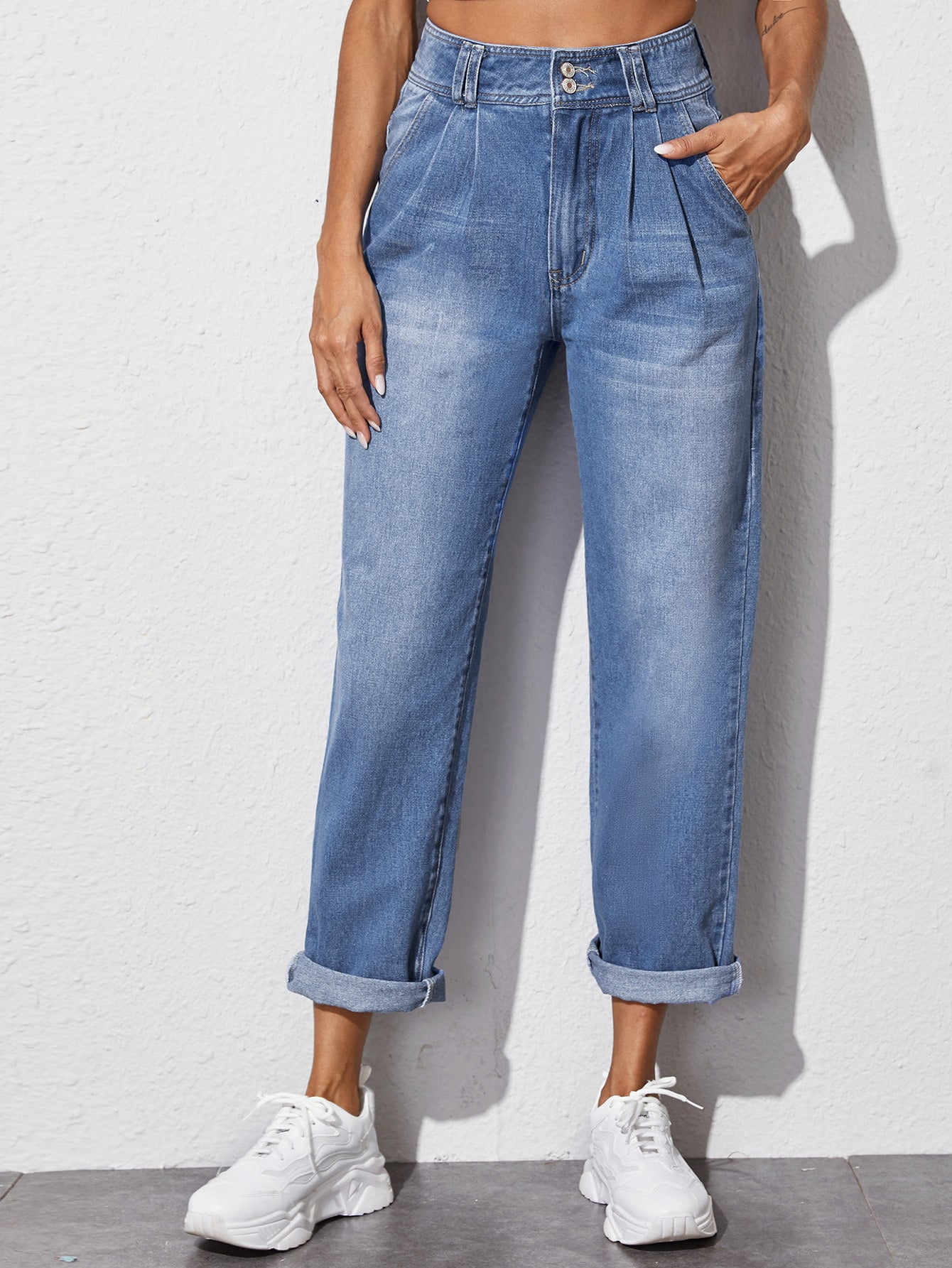 High Rise Pleated Detail Mom Jeans 