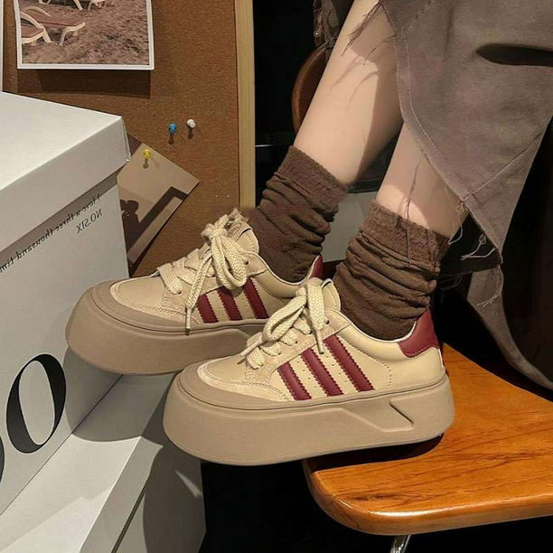Zapatillas de entrenamiento alemanas retro para mujer, zapatos de plataforma con aumento de altura populares de otoño, zapatillas deportivas a juego, zapatillas casuales ligeras