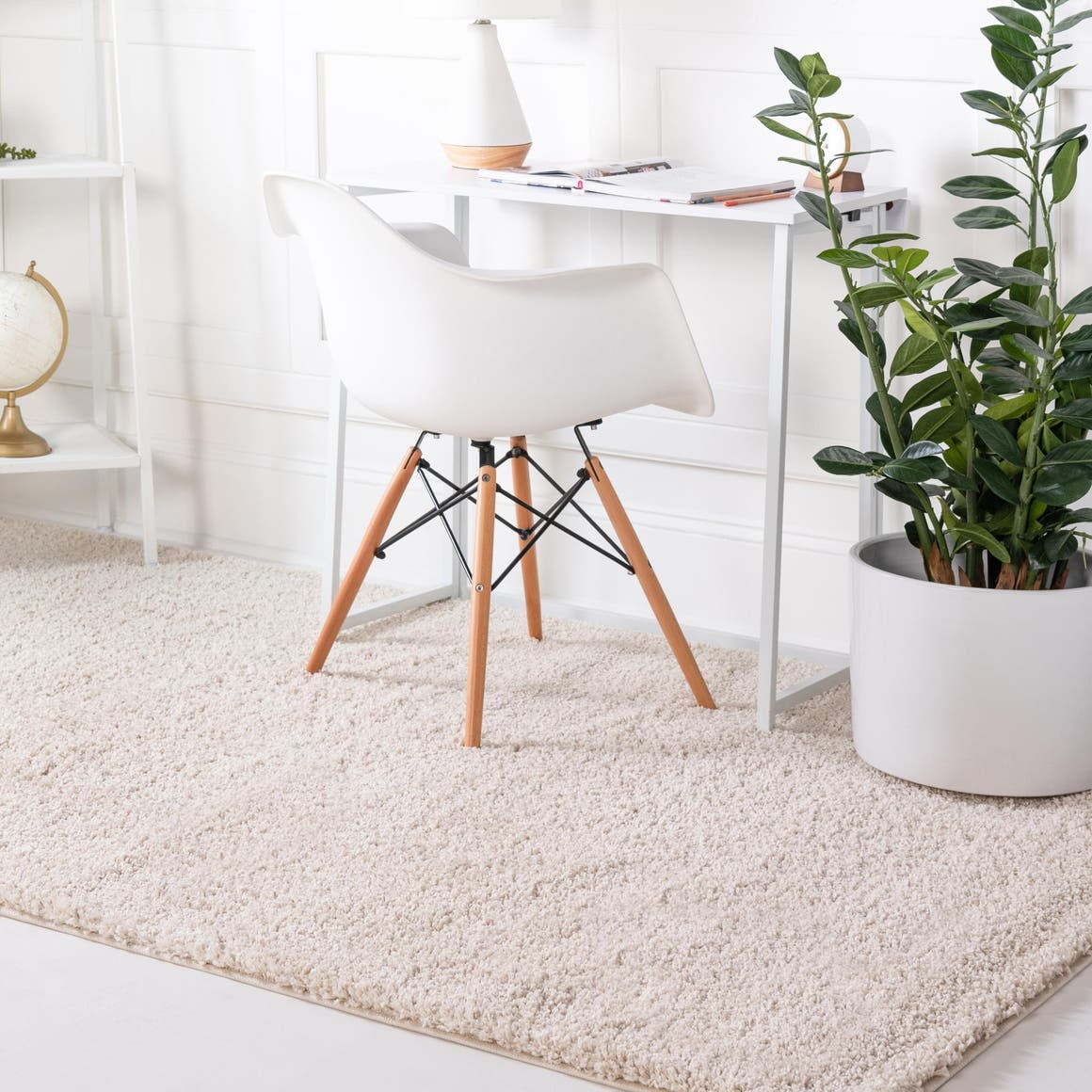 Kitchens Accent Pieces Breakfast Nooks Rugs.com Soft Solid Shag Collection Area Rug – 3x5 White Shag Rug Perfect for Entryways 