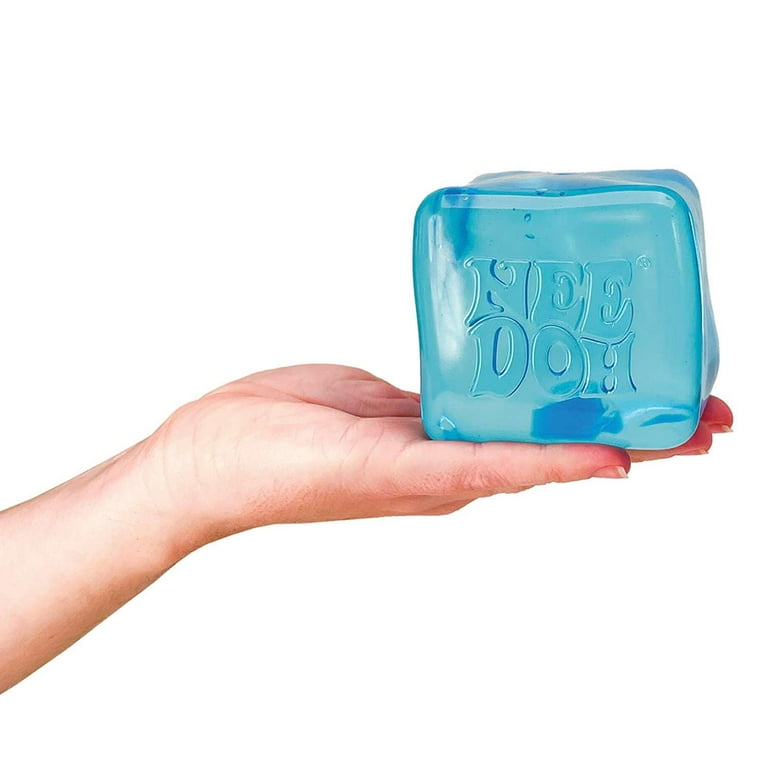 NEEDOH NICE BERG GIANT スクイーズ 青　一個 Needoh Nice Berg - Giant Needoh Nice Cube - Sensory Squeeze Toy