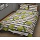 thumbnail image 2 of Juego de cama nórdico con fondo de rayas con estampado de guayaba, 2 of 5