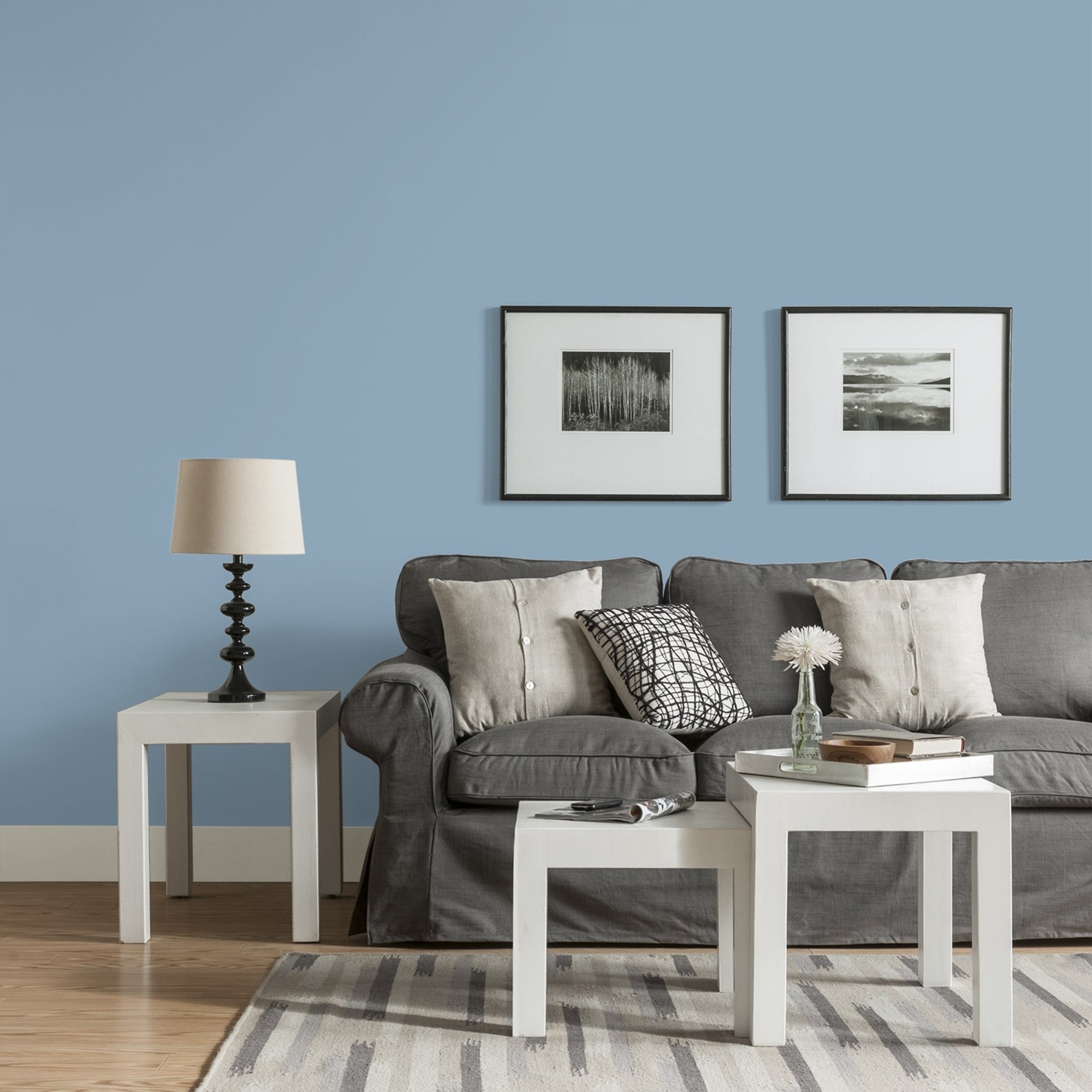 Glidden One Coat Dresden Dream / Blue Eggshell Interior Paint with Primer, 1 Quart