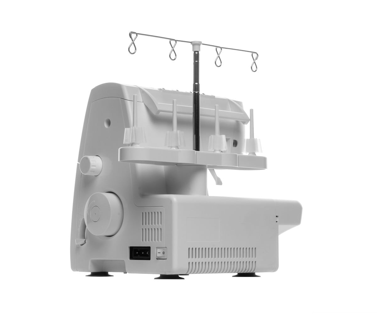 Singer® S0100 Serger Overlock Machine With 2/3/4 Thread Capacity And Free  Arm, White