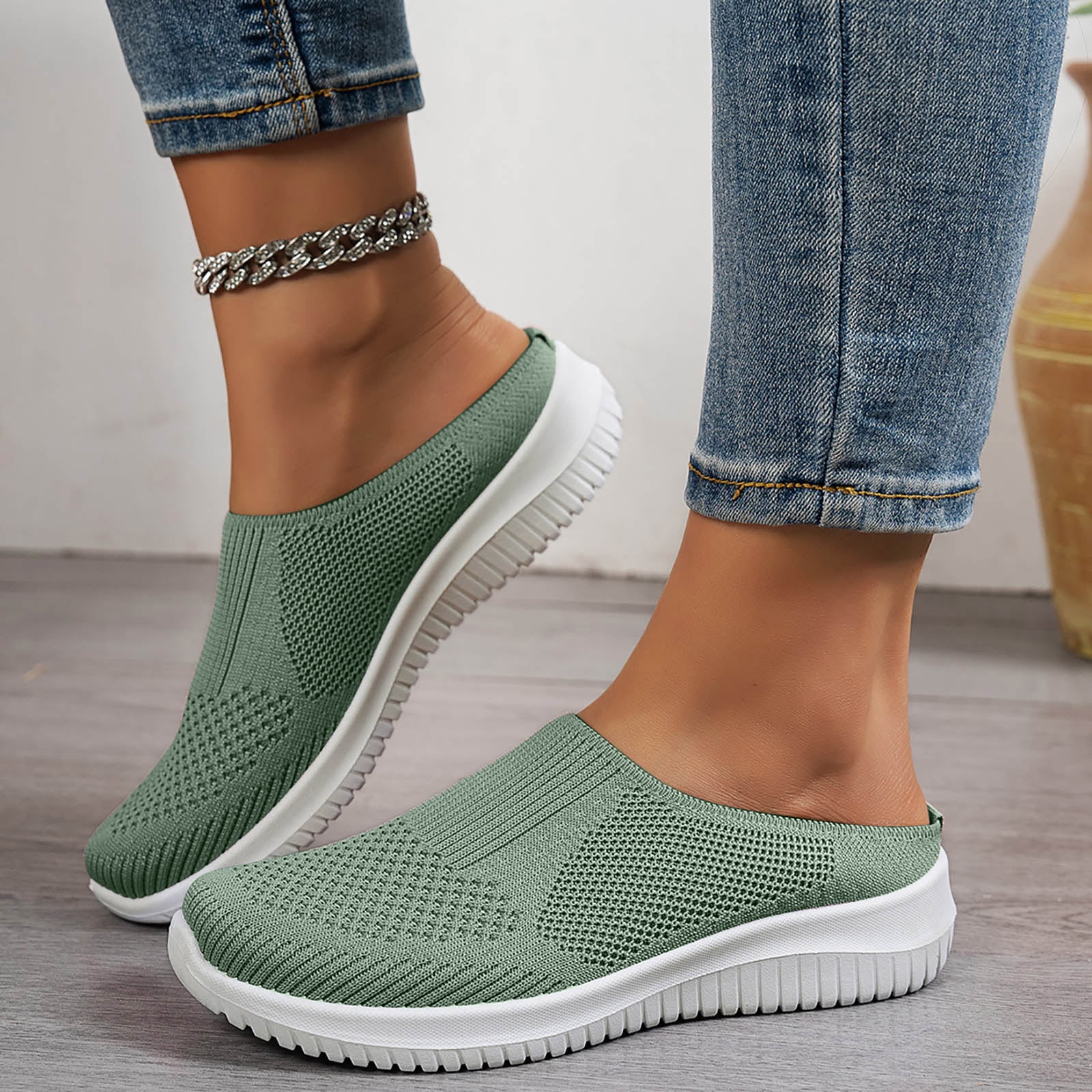 Chenyee Womens Slip On Mules Clogs Lightweight Open Back Walking Shoes Breathable Closed Toe Slides