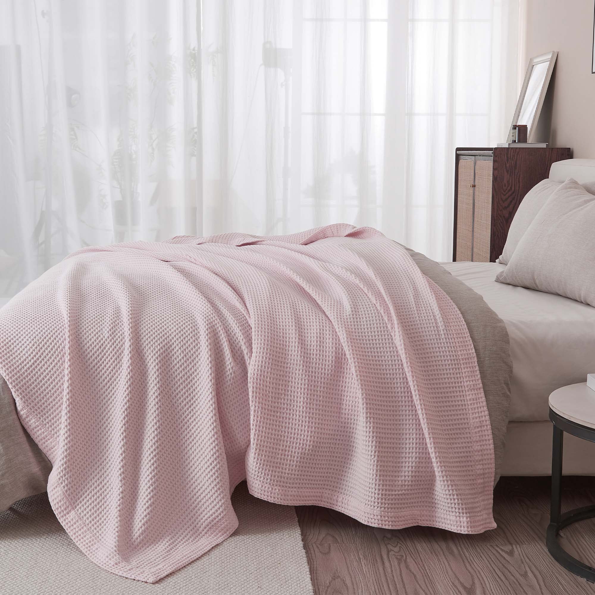 Great Bay Home All-Season Waffle Cotton Bed Blanket 102x90 (King, Blush Pink)