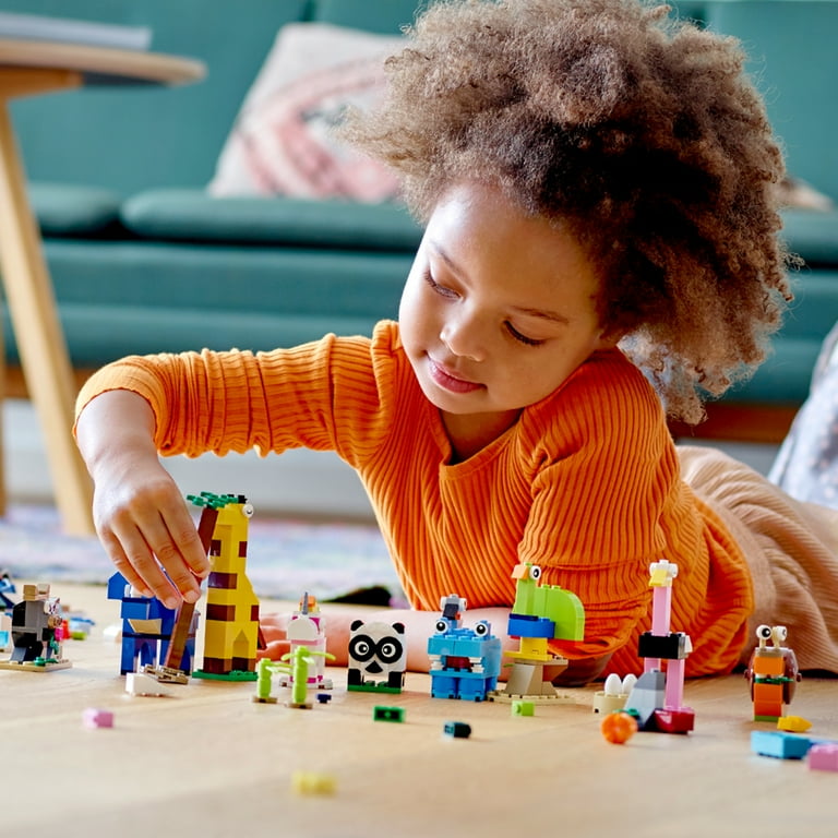 LEGO Classic Bricks and Animals 11011 Easy to Build Creative Toy