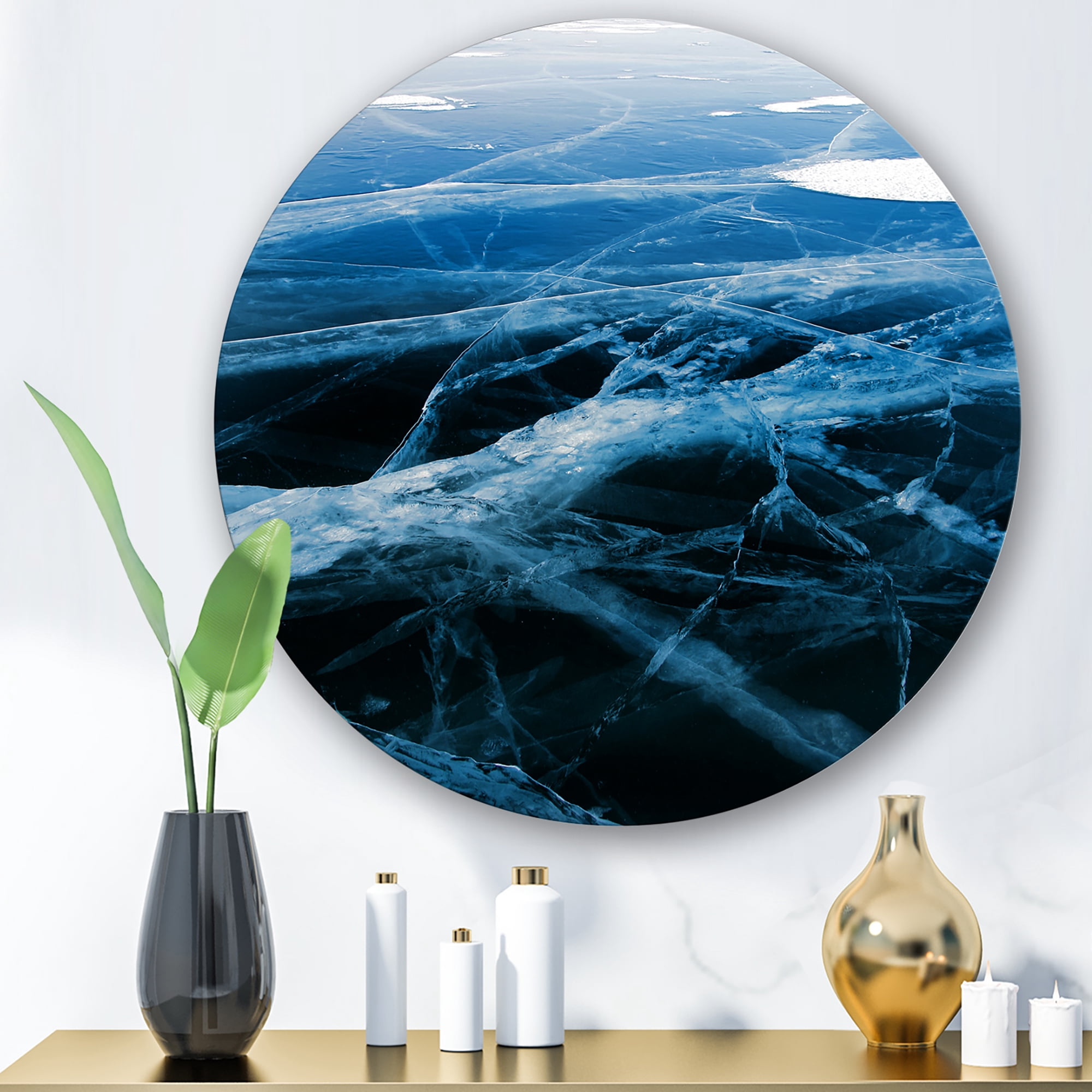 Designart 'White and Blue Ice Structure II' Modern Circle Metal Wall Art 23x23 - Disc of 23