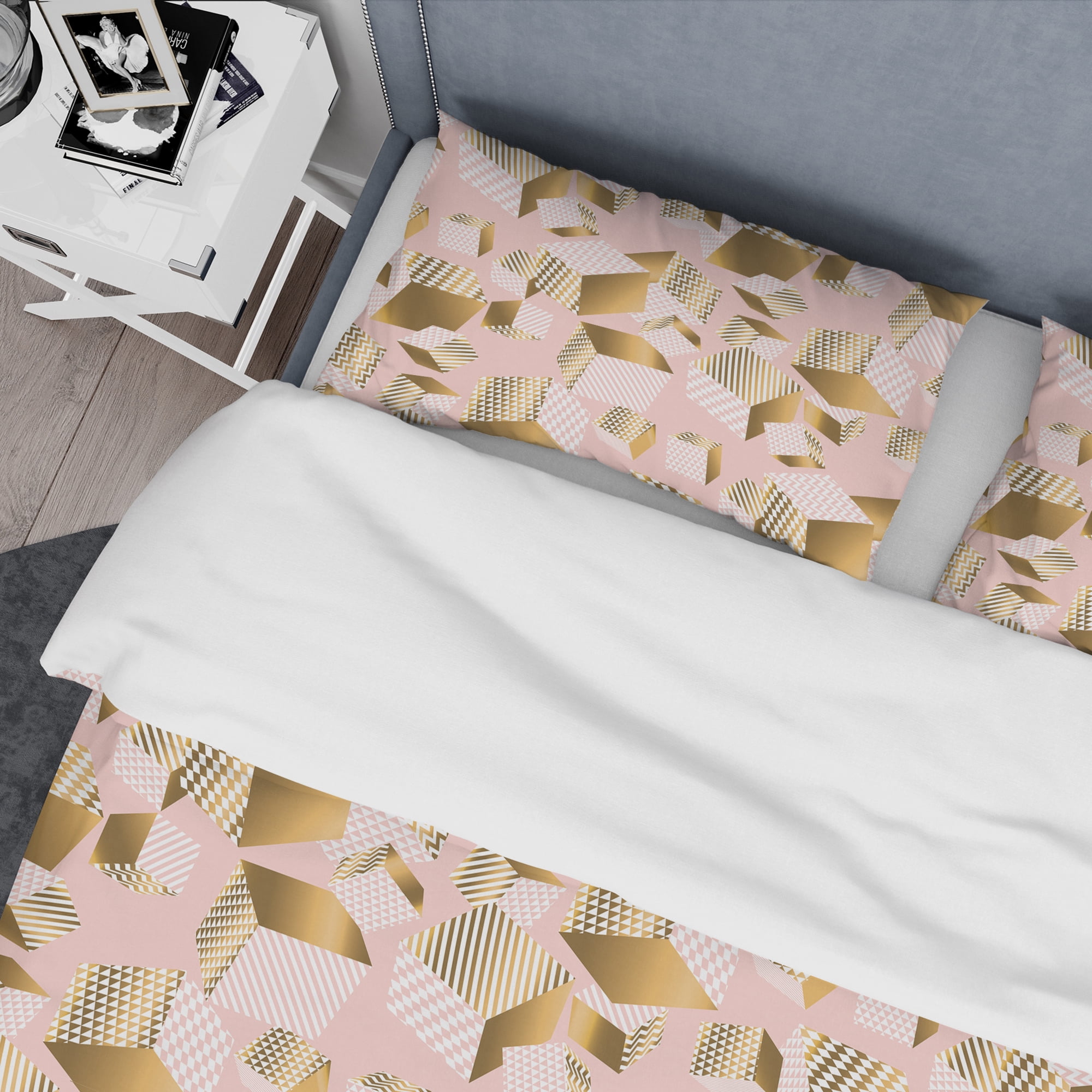 Designart 'Gold And Rose Cubes II' Mid-Century Modern Duvet Cover Set