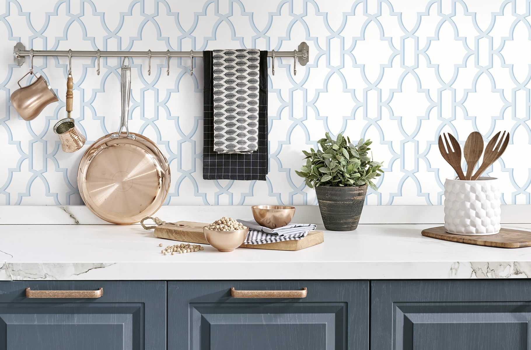 Wallquest, Inc. Luxe Haven Coastal Lattice Peel and Stick Wallpaper Hampton Blue