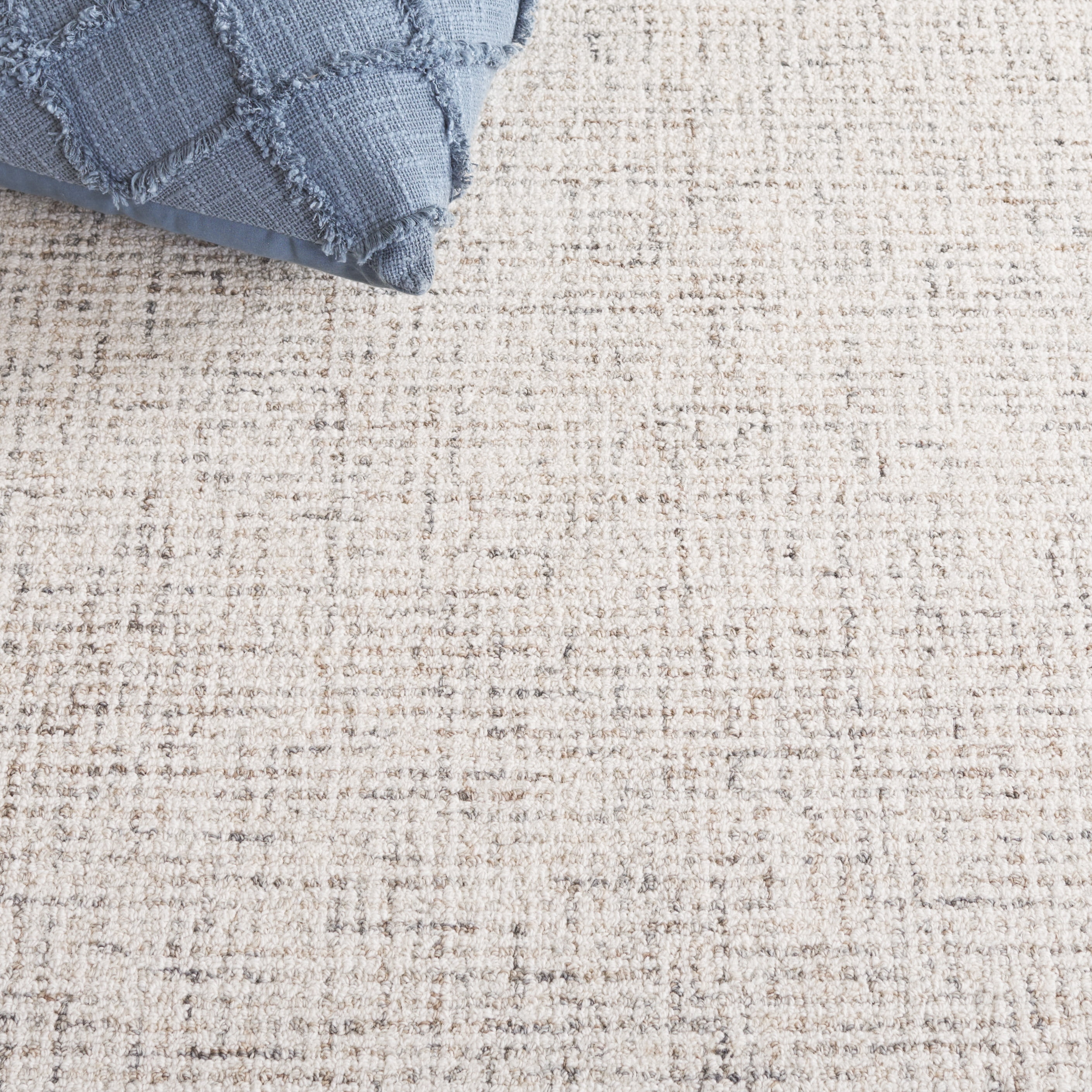SAFAVIEH Martha Stewart Solid Area Rug, Light Grey/Ivory, 4' x 6'