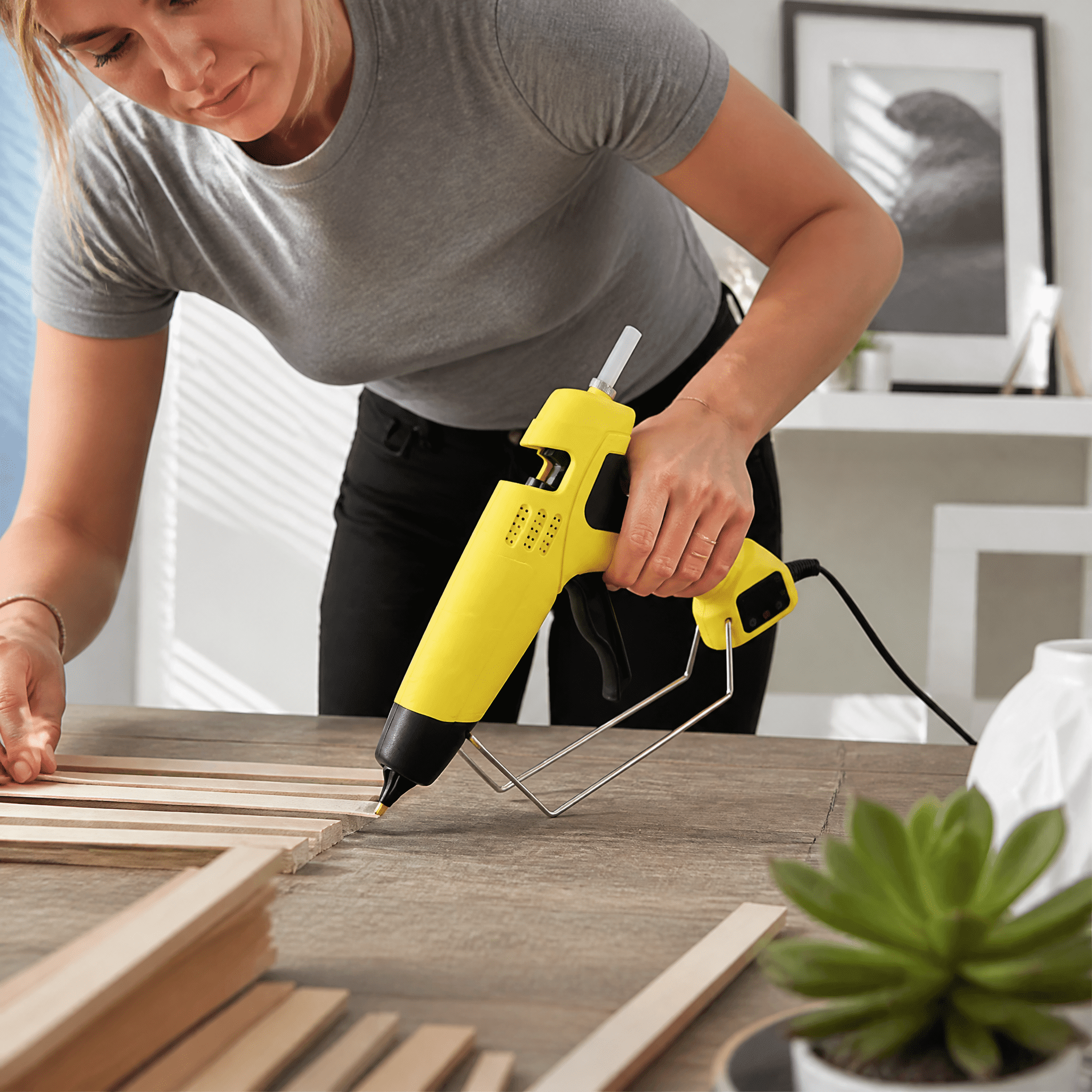 Digital Display Adjustable‑Temperature Hot Glue Gun Kit, Professional DIY Craft Repair Tool with 4 Replacement Nozzles & 24 High‑Viscosity Glue Sticks
