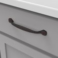 thumbnail image 4 of Hickory Hardware P2997-RI-10B 160 mm CC Armoire Rustique Raffinée, Fer Rustique - Lot de 10, 4 of 5