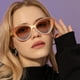 thumbnail image 4 of Pack de 2 gafas de sol estilo ojo de gato, pequeñas, estilo vintage de los 8, protección UV4 Negro+Beige, 4 of 8