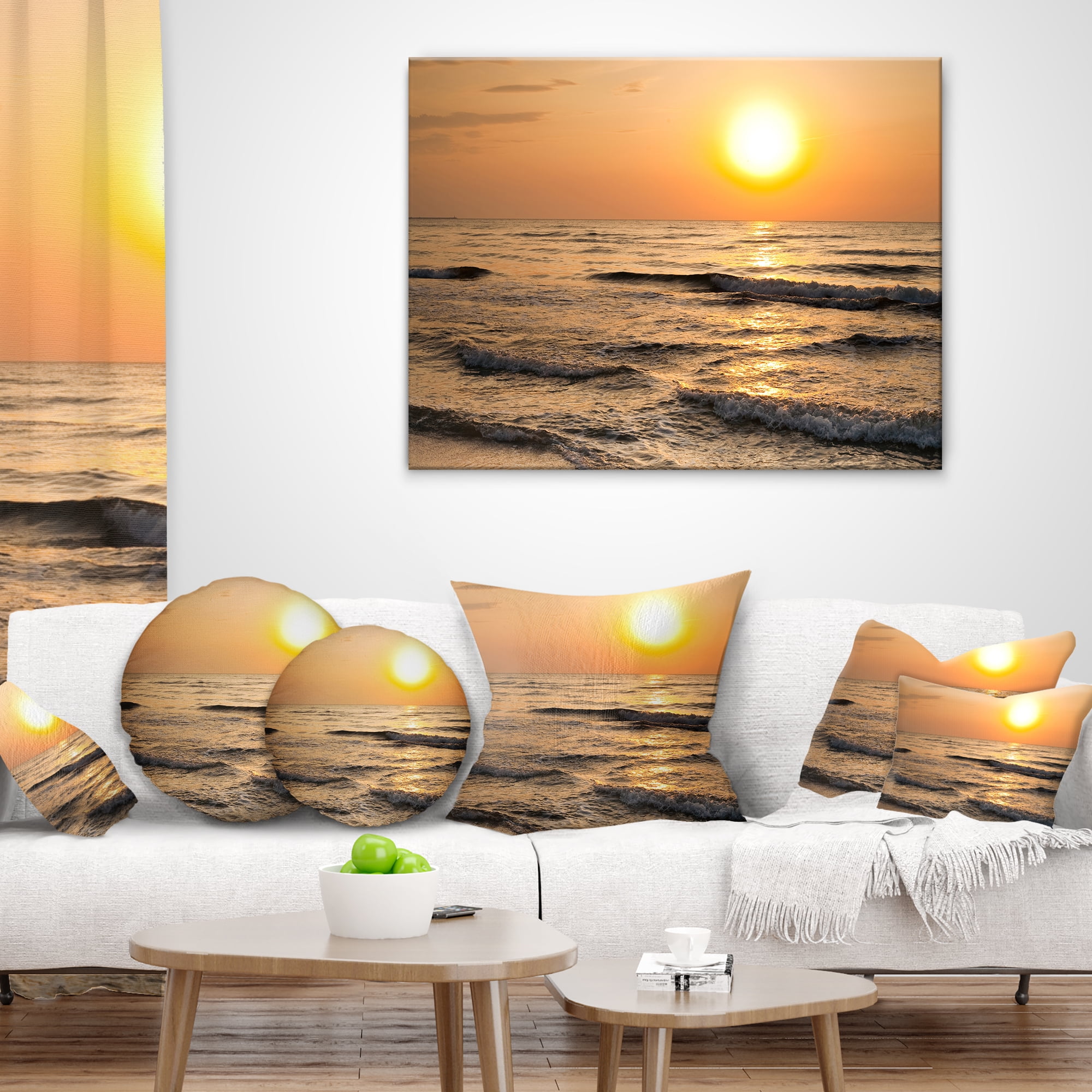 Designart Typical Sunrise with Tranquil Waves - Seascape Throw Pillow - 16x16